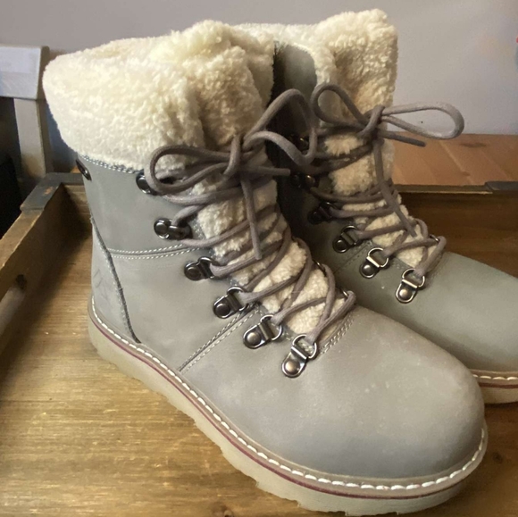 3M THINSULATE BOOTS - WOMANS SIZE 6 - Picture 5 of 10